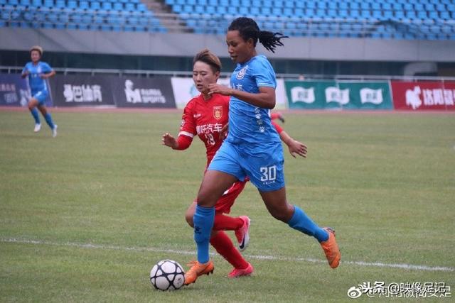 姆巴佩拒绝完全配合皇马行动 引发争议后发声回应